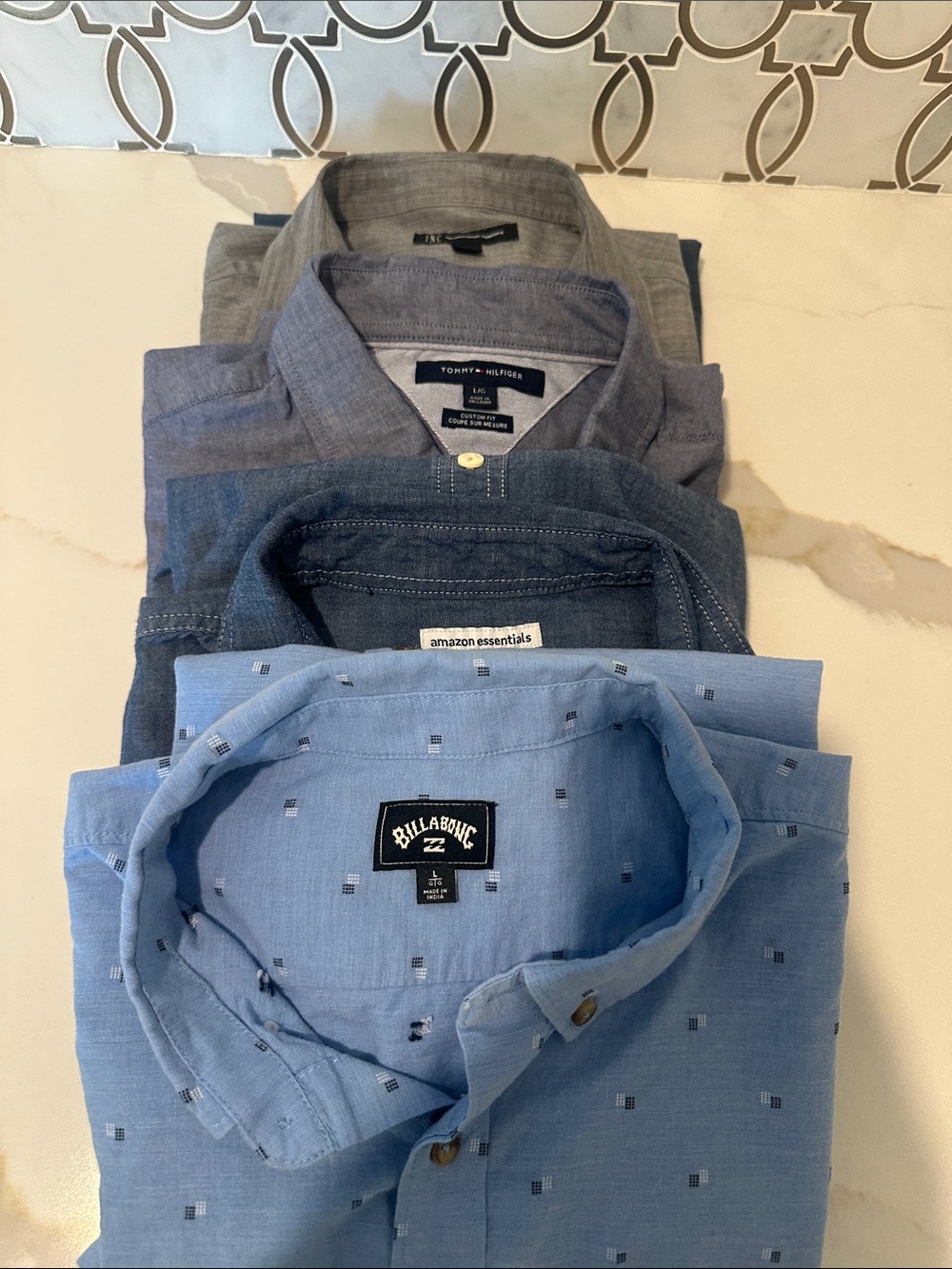 MENS SHIRT BUNDLE Large 4 shirts included